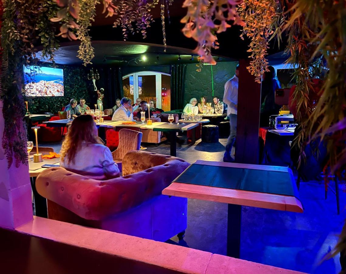 La Terrasse Des Spas - Restaurant - Institut Massage อาซบรูค ภายนอก รูปภาพ